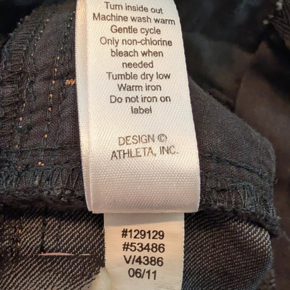 Athleta Dark Wash Cargo Denim Style Pants 129129 Womens Blue Contrast Stitching - Picture 13 of 15